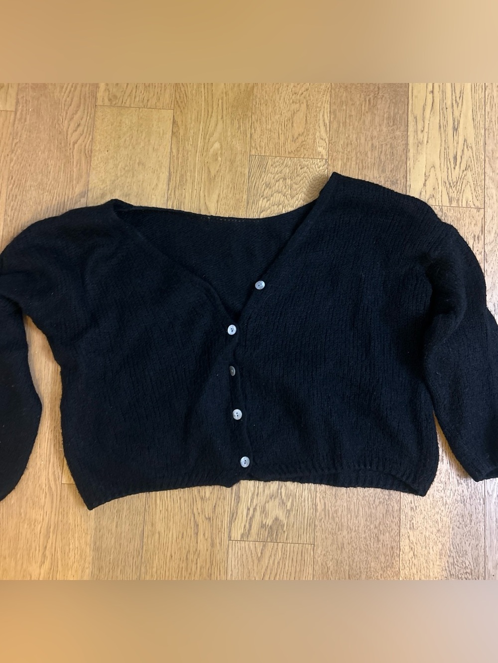Black Women’s Button-Front Cropped Sweater Cardigan